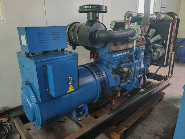 靖江100kW柴油发电机组使用多级机油有哪些优缺点？